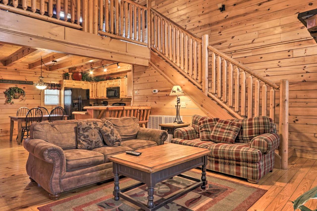 Pigeon Forge Cabin With Games, 1 Mi To Parkway! Bagian luar foto