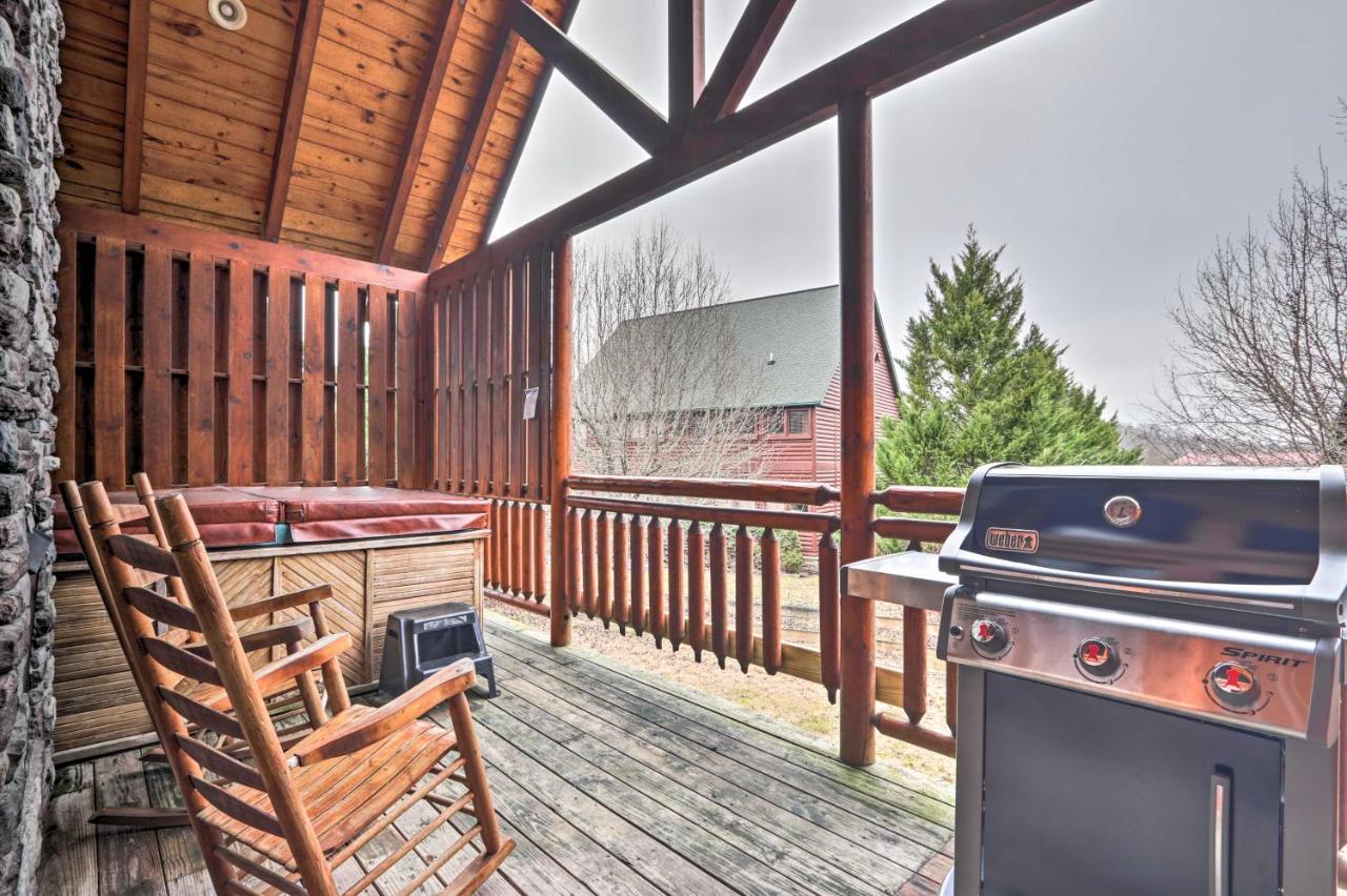 Pigeon Forge Cabin With Games, 1 Mi To Parkway! Bagian luar foto