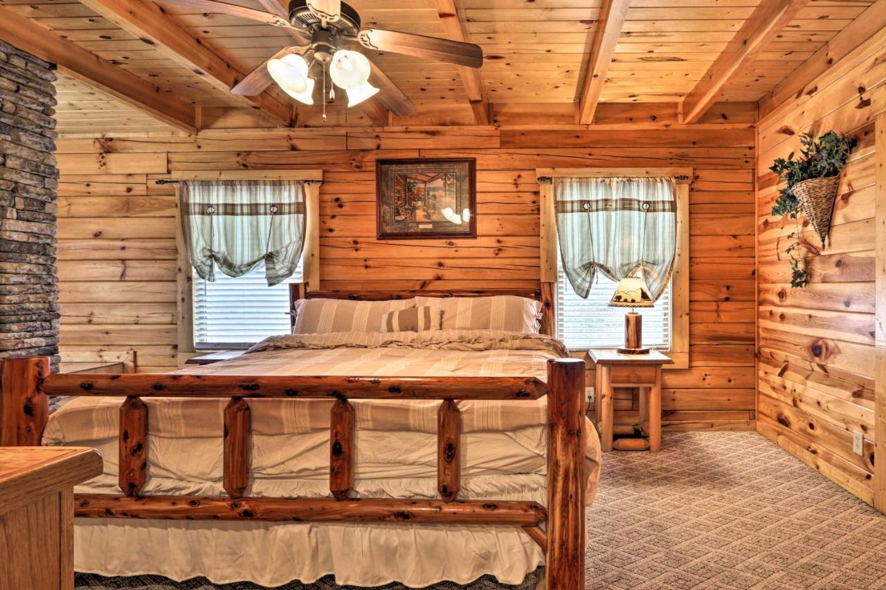 Pigeon Forge Cabin With Games, 1 Mi To Parkway! Bagian luar foto