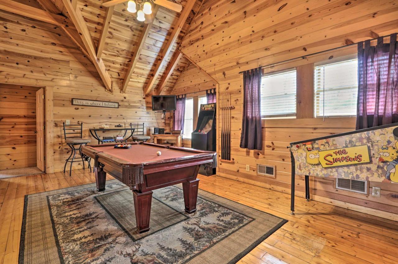 Pigeon Forge Cabin With Games, 1 Mi To Parkway! Bagian luar foto